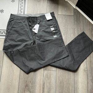 38W x 32L - Calvin Klein - straight fit pants - grey